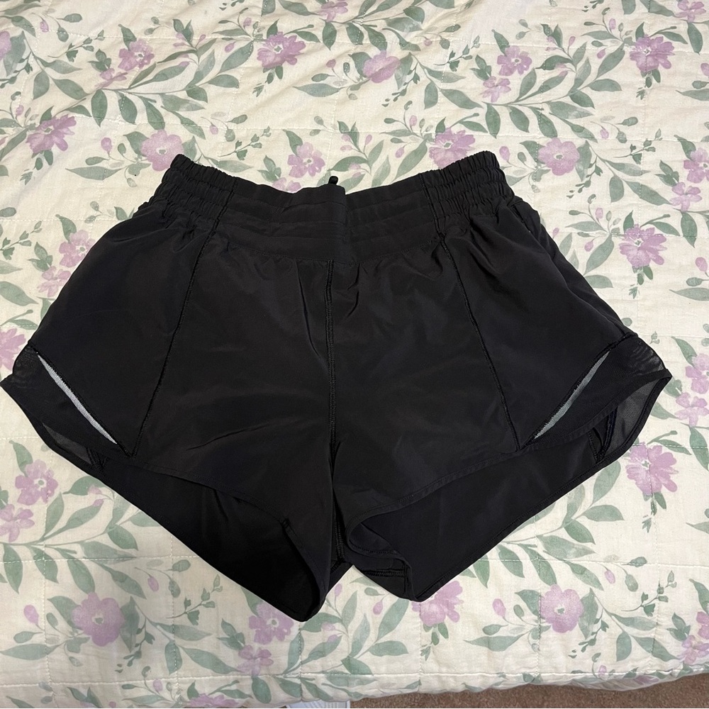 black hotty hot shorts (8)